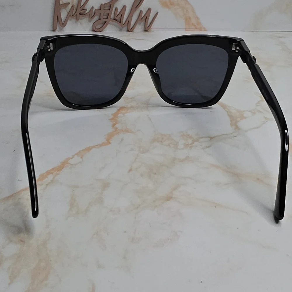 Kurt Geiger Black Square Polarized Sunglasses New